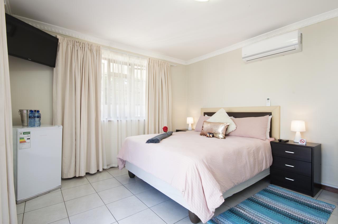 Walmer Villiers Self Catering Otel Port Elizabeth Dış mekan fotoğraf